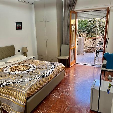Rooms Lungomare Crotone Eksteriør billede