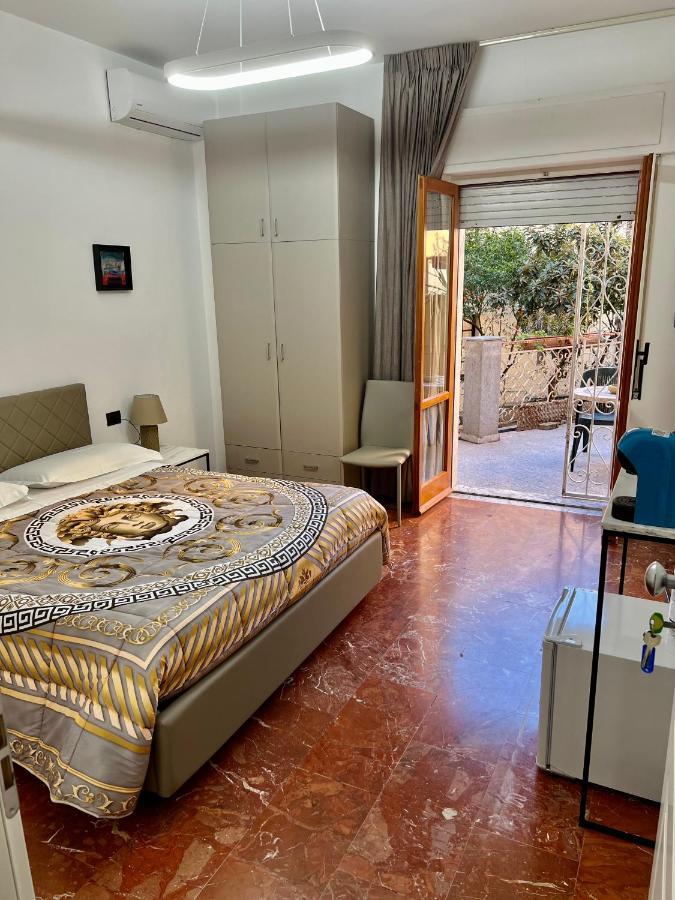 Rooms Lungomare Crotone Eksteriør billede